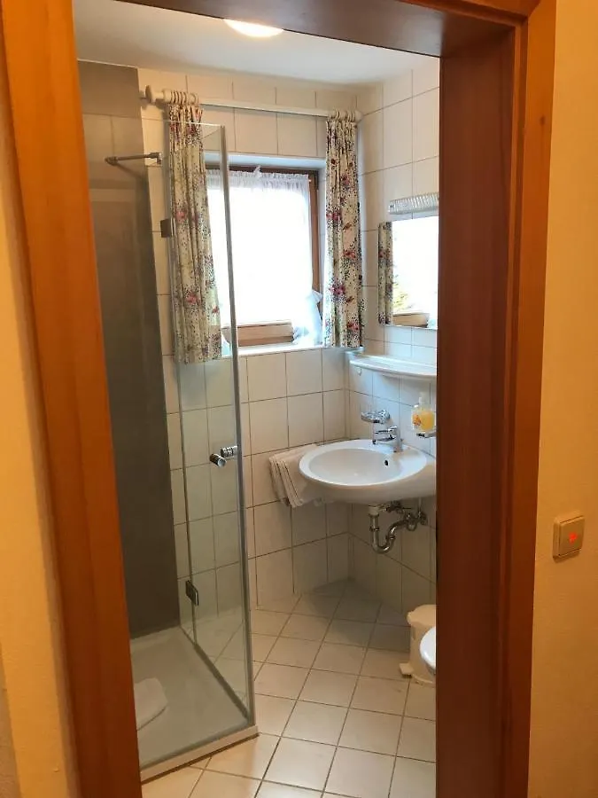 Guest house Gaestehaus Schwarzlofer Hotel Reit im Winkl Germany